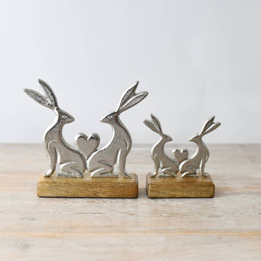Rabbit & Heart On Wood Base Deco, 18cm