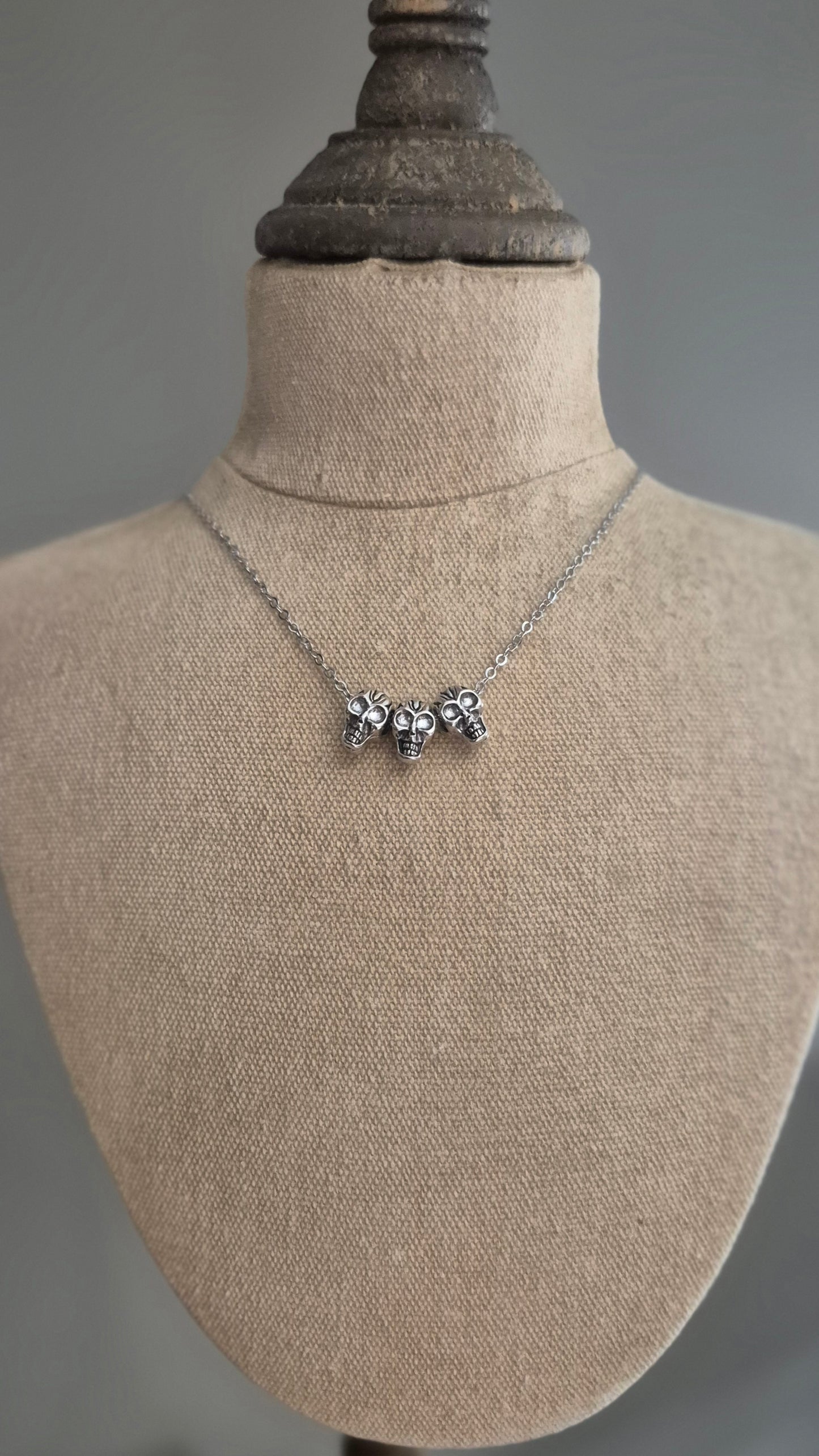 Silver Skull Chain Pendant Necklace