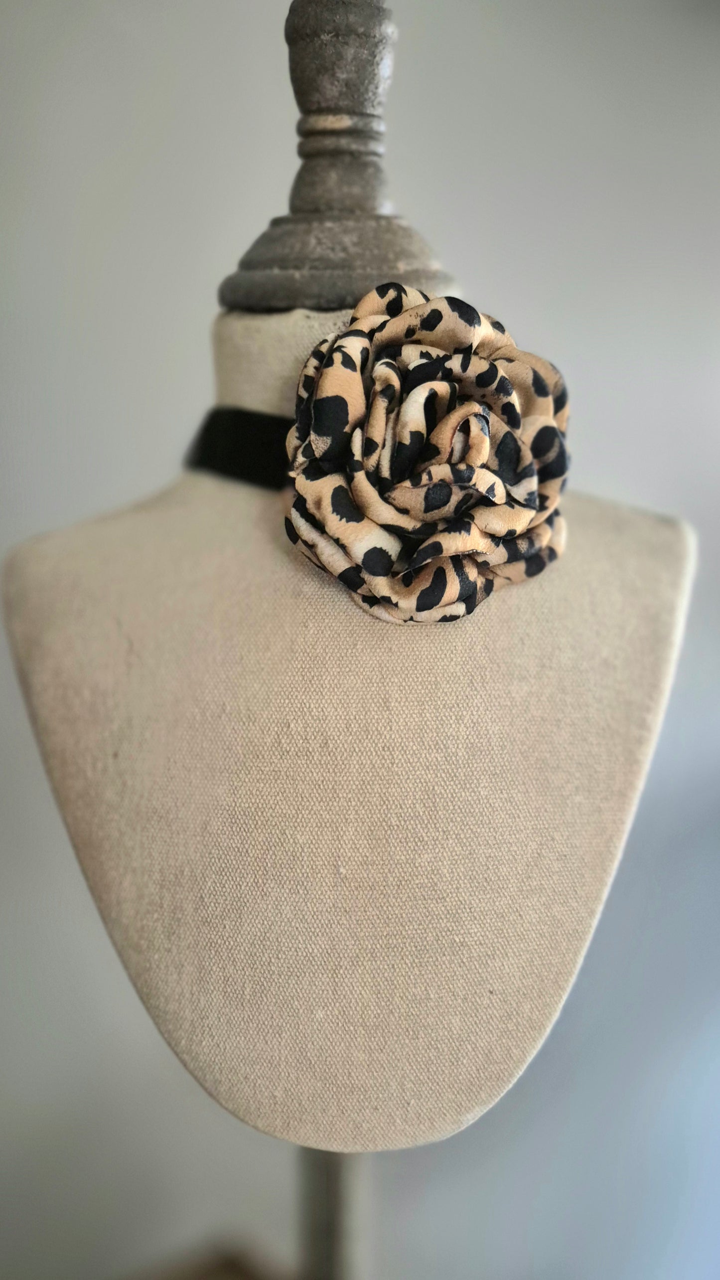 Leopard Print Fabric Rose Choker