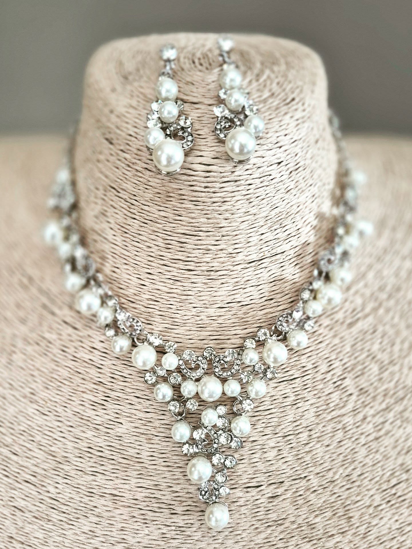 Bubbly Crystal & Pearl Statement Necklace Set