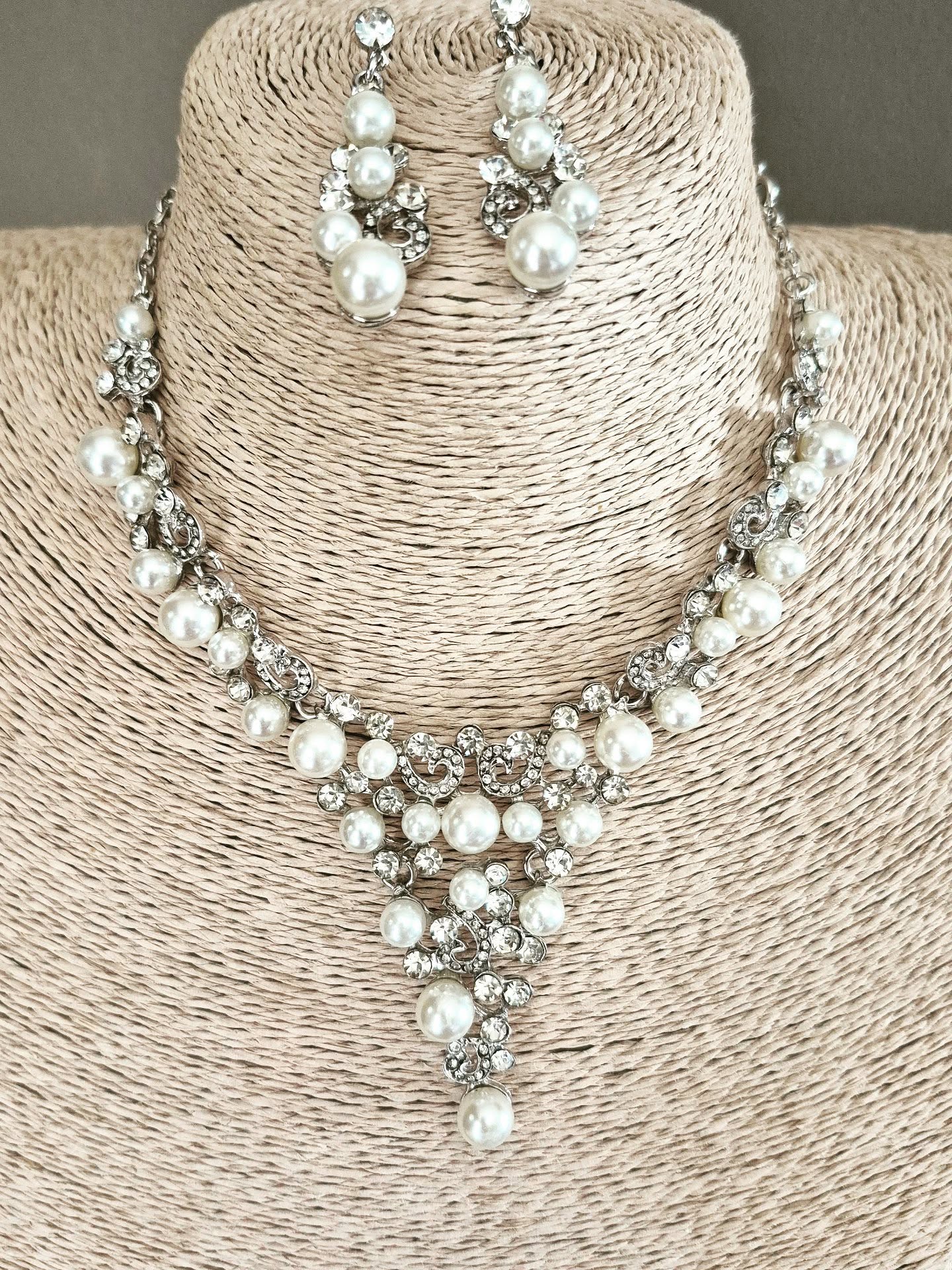 Bubbly Crystal & Pearl Statement Necklace Set