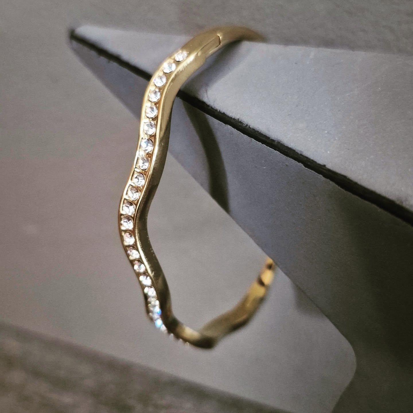 Gold & Crystal Wavy Bangle