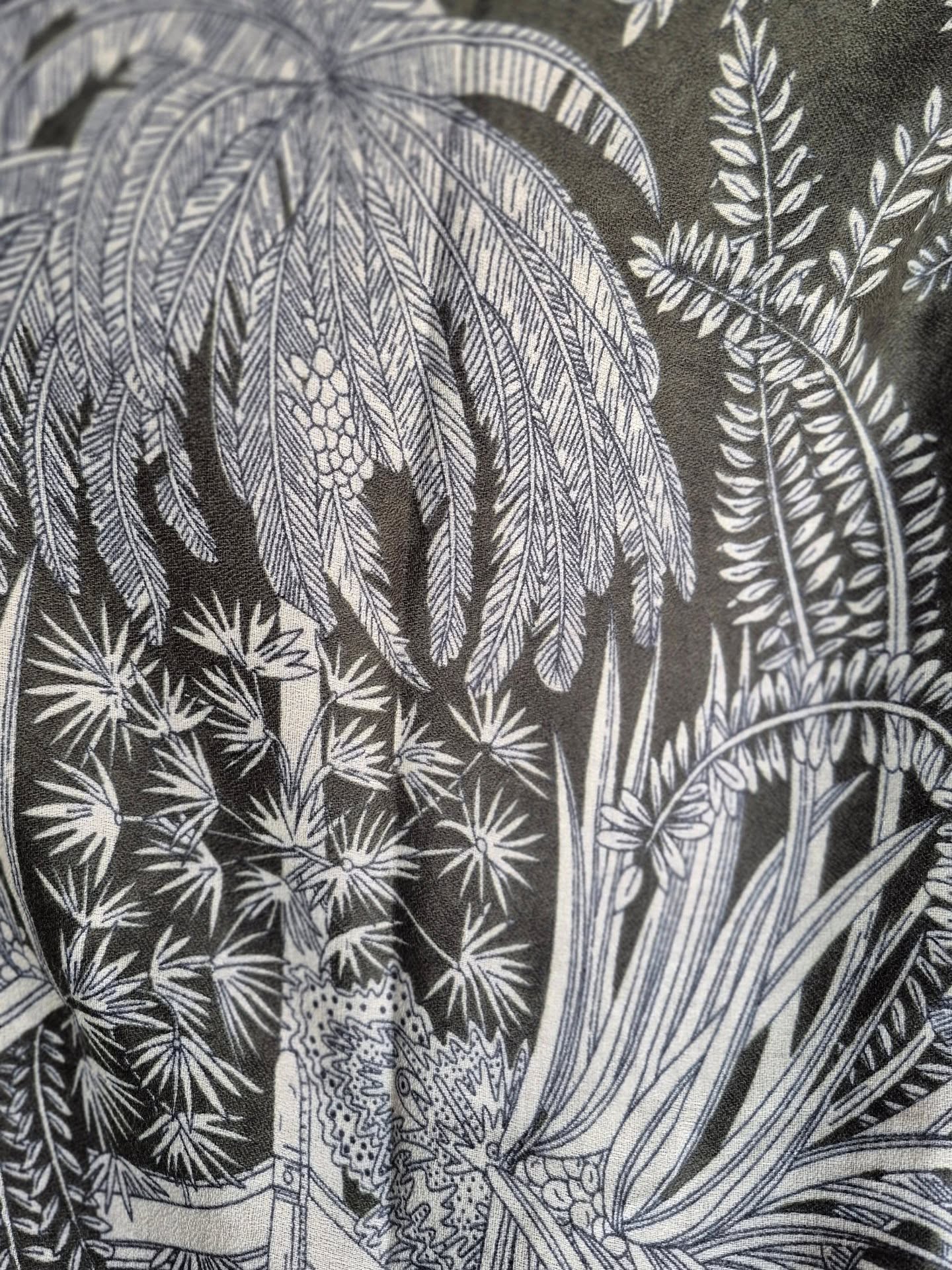 Green Botanical Lightweight Scarf