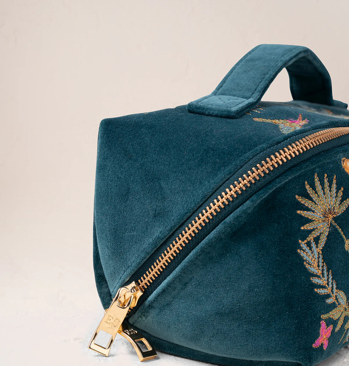 Wild Giraffe Palm Open Flat Makeup Bag