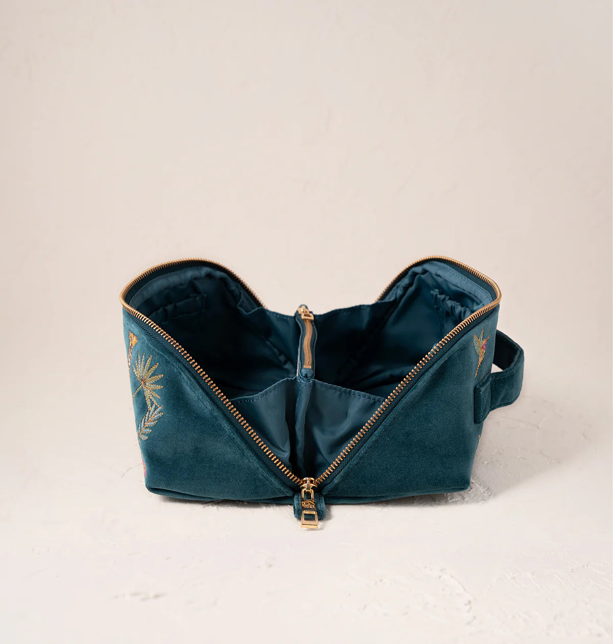 Wild Giraffe Palm Open Flat Makeup Bag