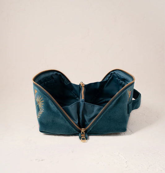 Wild Giraffe Palm Open Flat Makeup Bag