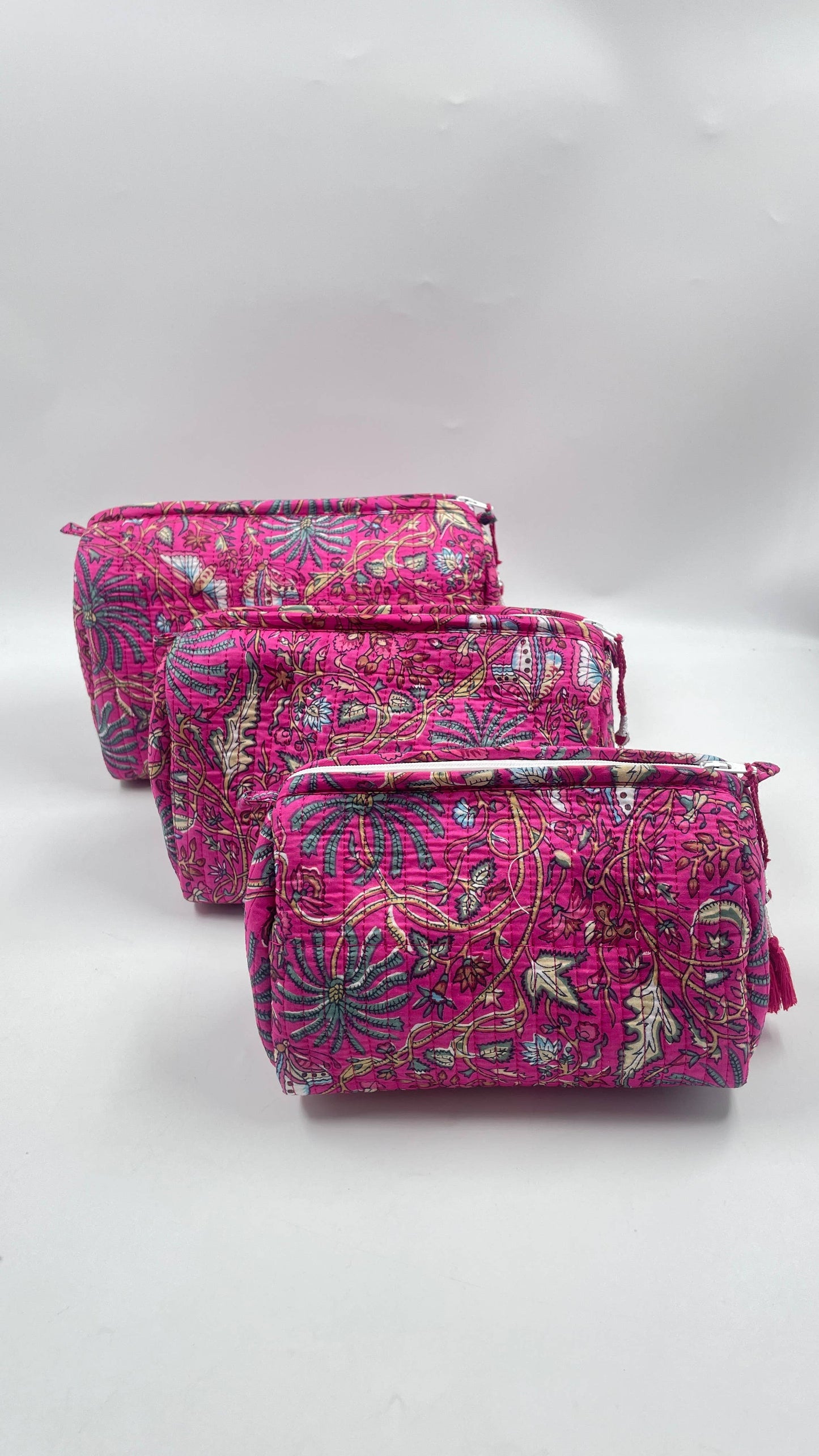 100% Cotton Quilted Washbags - Small Medium & Large