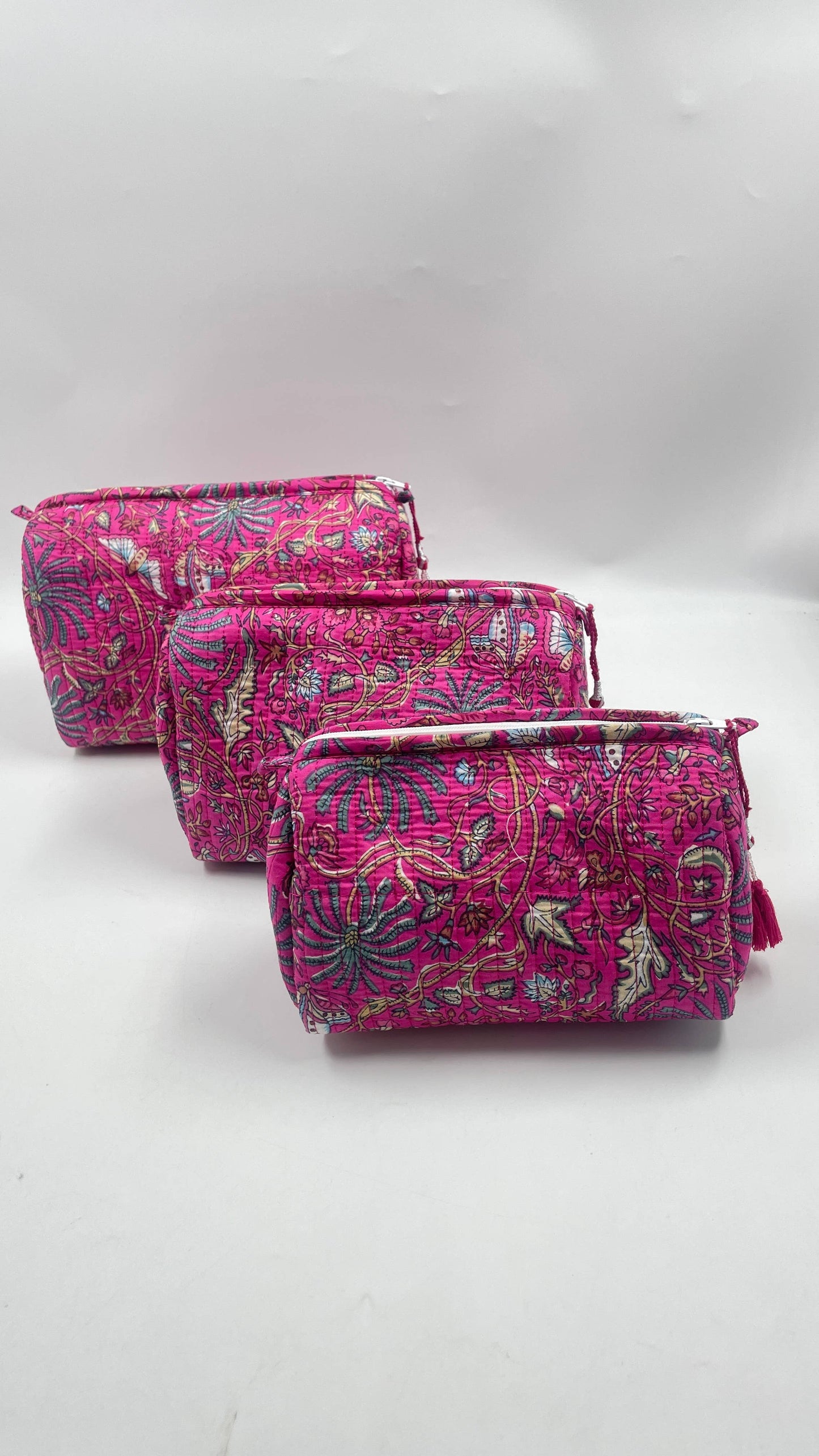 100% Cotton Quilted Washbags - Small Medium & Large 