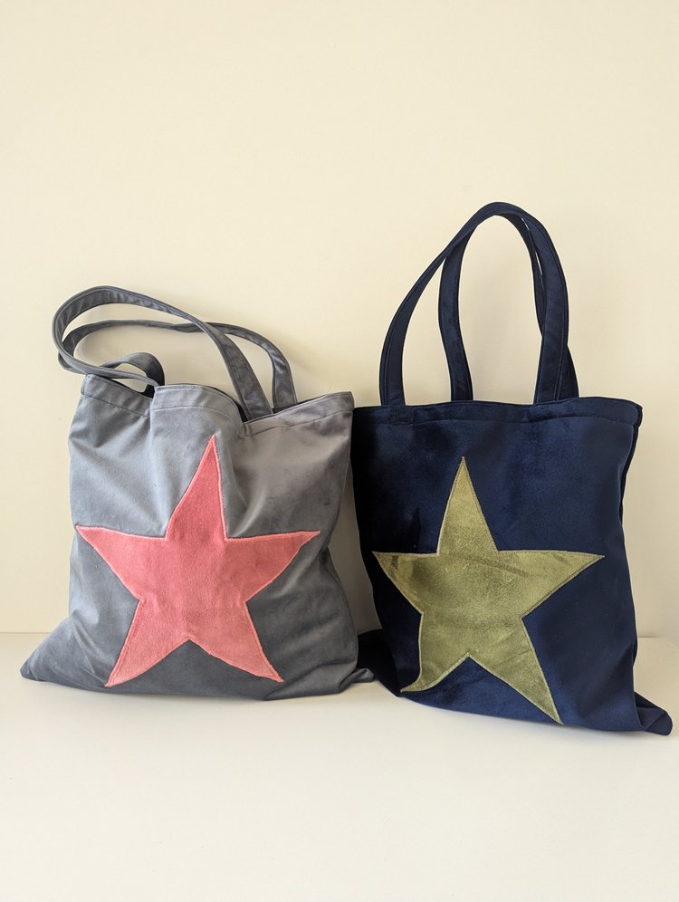 Luxury Tote Bag in Grey Velvet With Rosy Pink Velvet Star