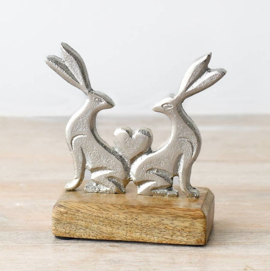 Rabbit & Heart On Wood Base Deco, 18cm