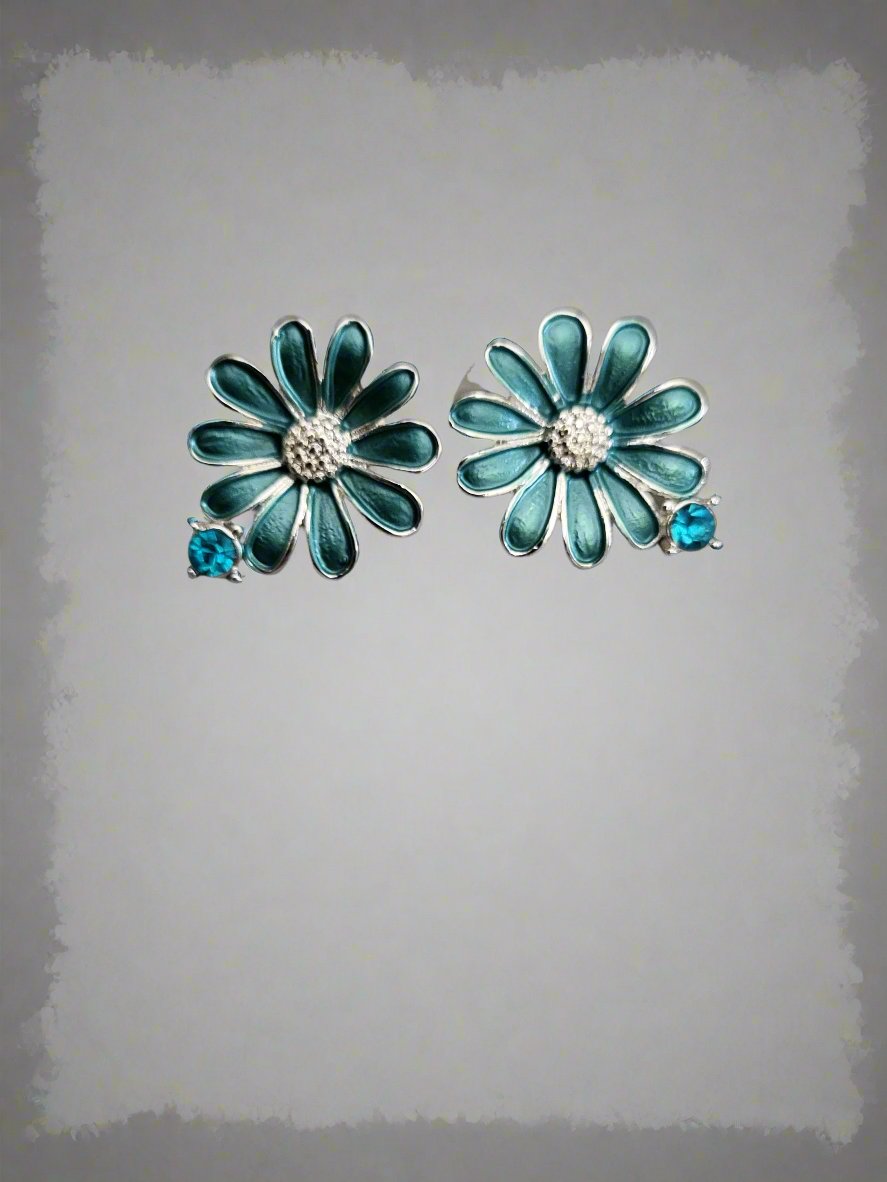 Turquoise Daisy Necklace Set