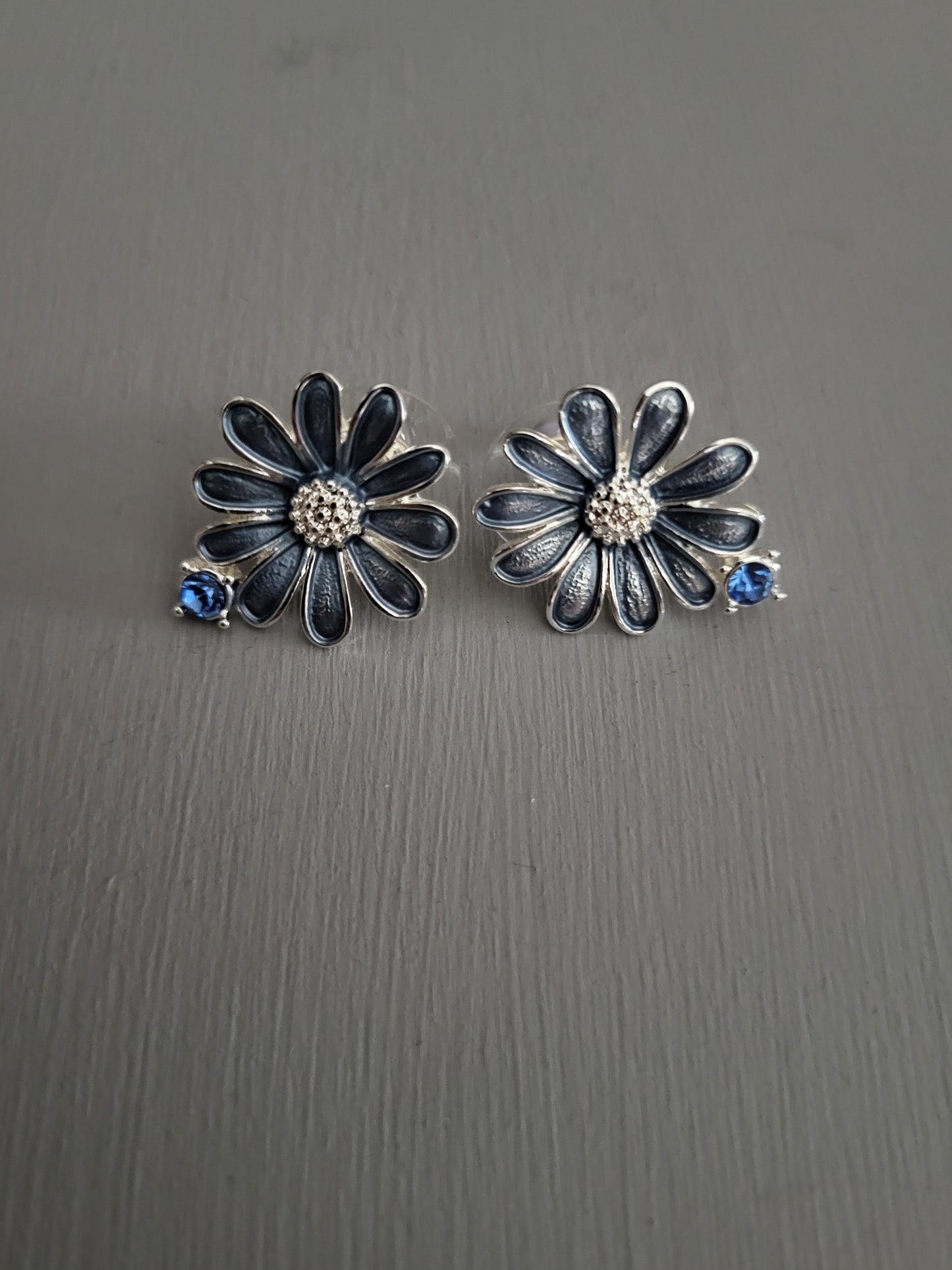 Blue Daisy Necklace Set