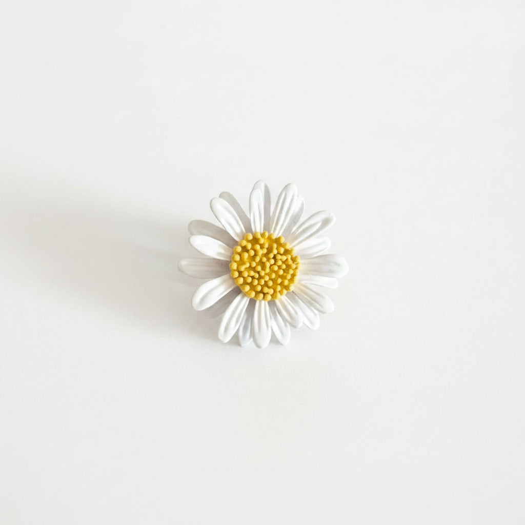 Beautiful Flower Brooch - White