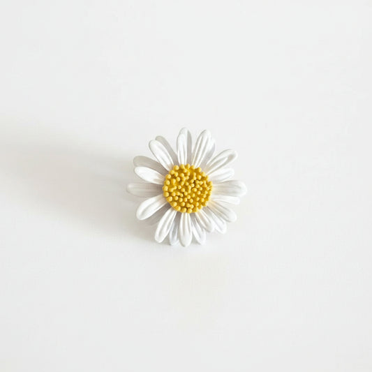 Beautiful Flower Brooch - White