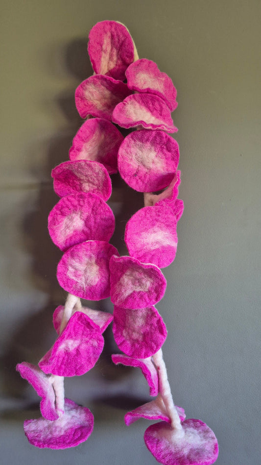 Handmade Felt 19 Flower Garland Bunting Scarf Decoration: Hot Pink