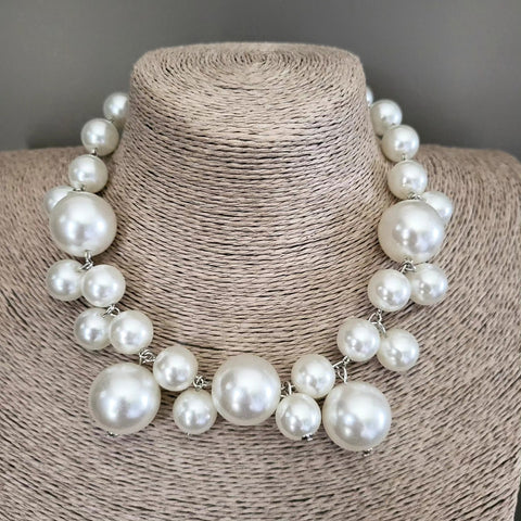 Bubbly Pearl Necklace