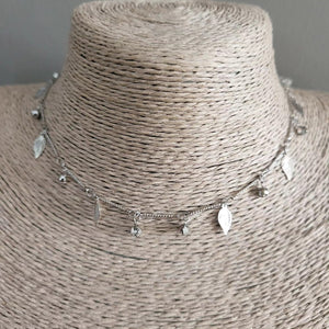 Dainty Leafy Short Necklace