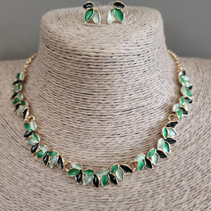 Leafy Green Necklace Set