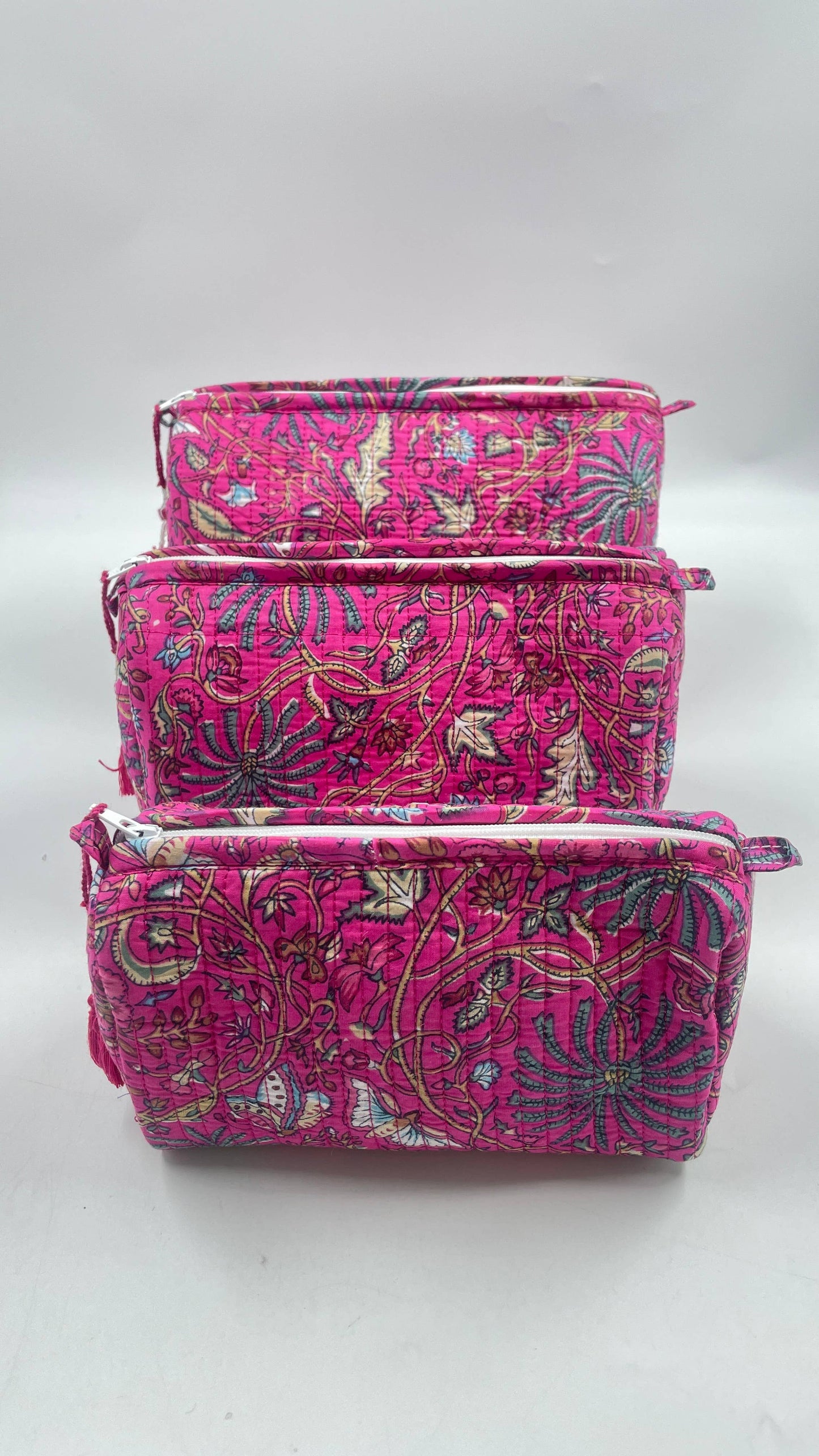 100% Cotton Quilted Washbags - Small Medium & Large 