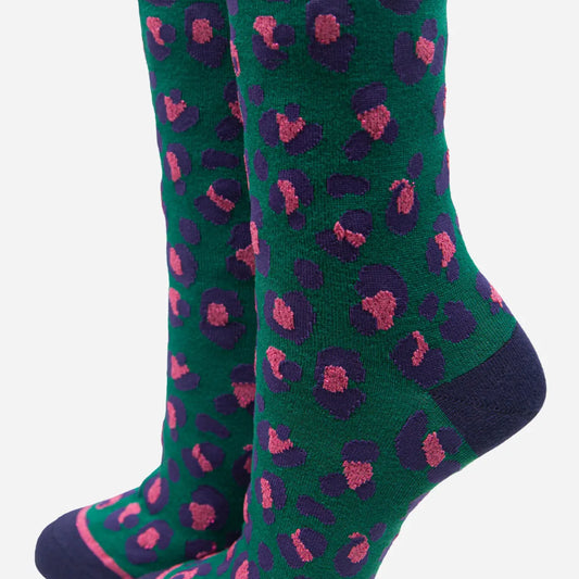 Women's Bamboo Socks Leopard Print Ankle Socks Green Pink