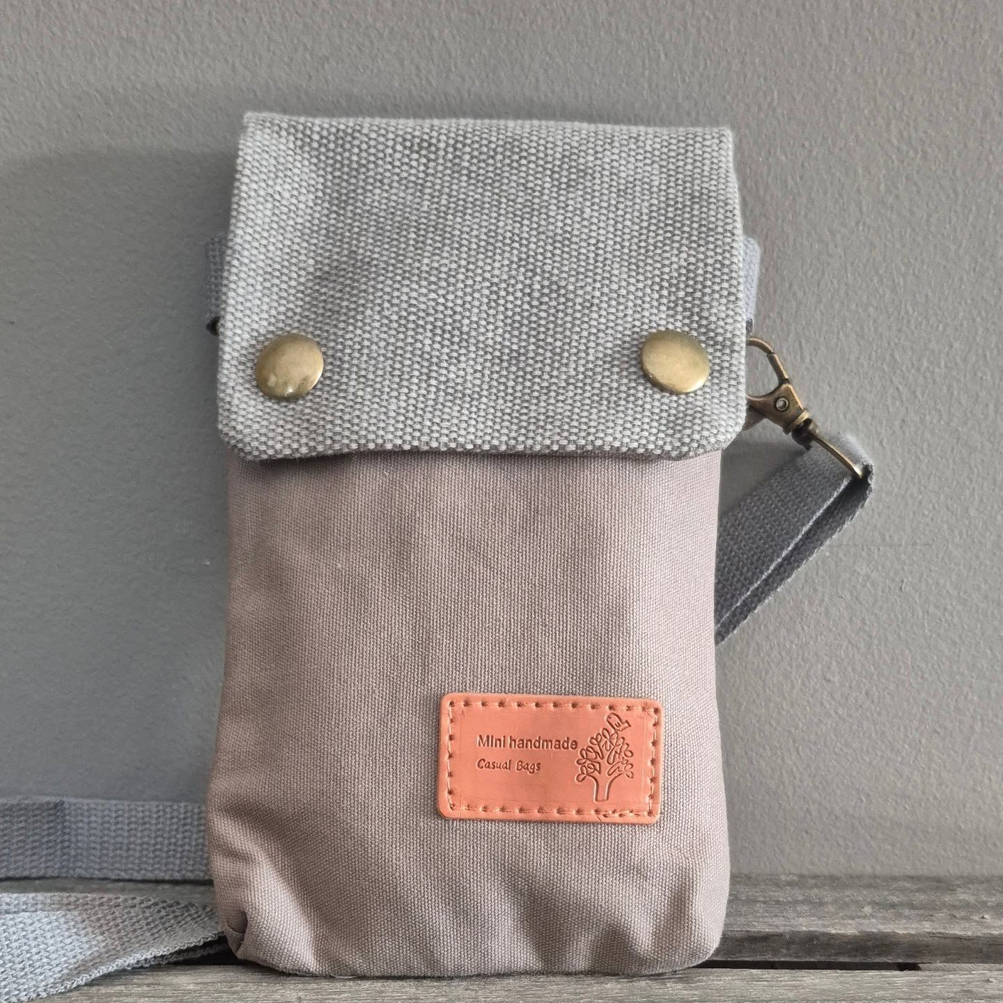 Cross Body Phone Bag - Light Brown