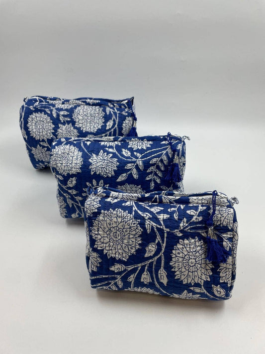 100% Cotton Quilted Washbag 3 Sizes - Small Medium Large