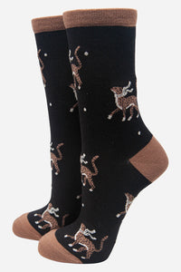 Women's Bamboo Socks With Cheetahs in Scarves