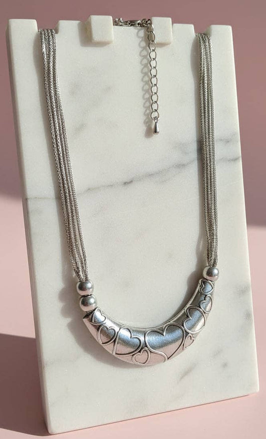 Embossed Silver Heart Necklace: Silver