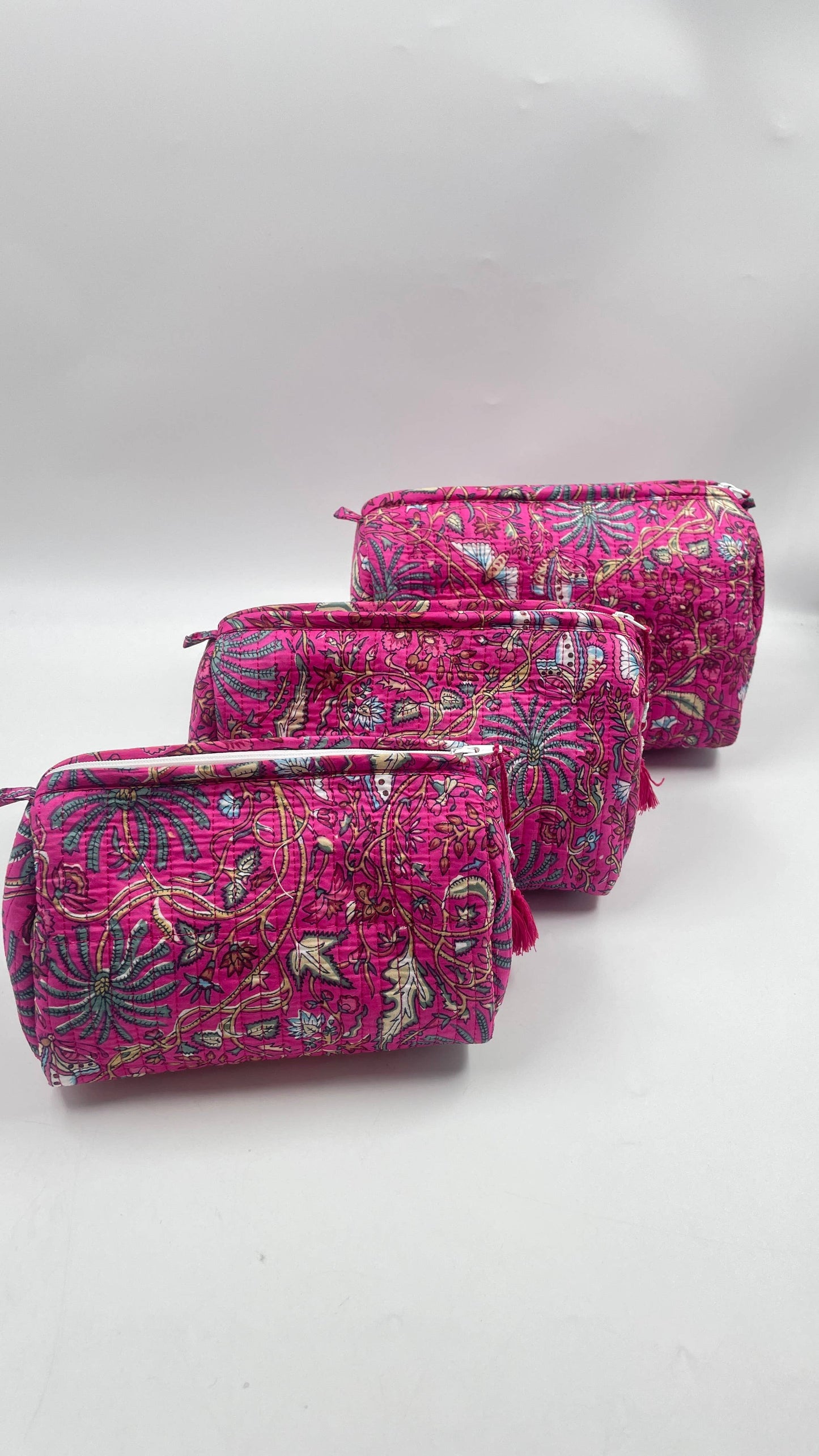 100% Cotton Quilted Washbags - Small Medium & Large 