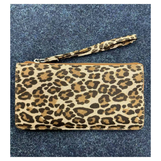 The Perfect Clutch: Leopard brown