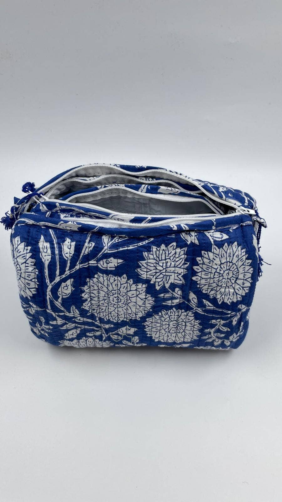 100% Cotton Quilted Washbag 3 Sizes - Small Medium Large