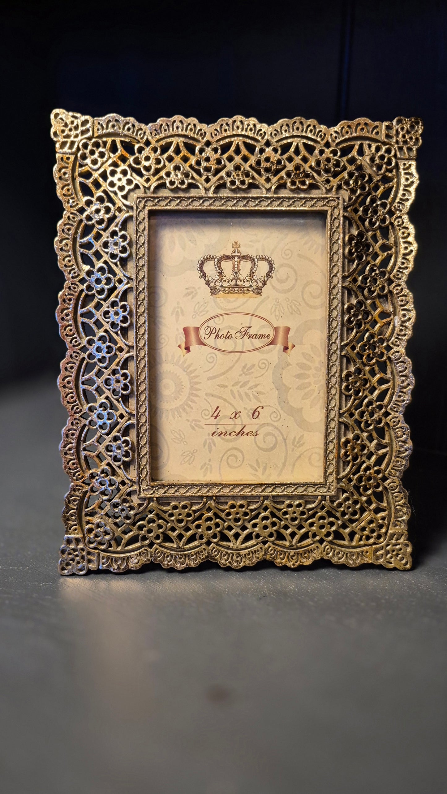 Elaborate Antique Style Gold Frame 4x6